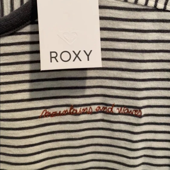 Women’s Roxy t shirt - Picture 4 of 5